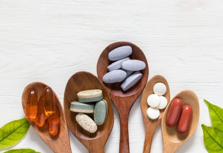 Study Suggests Taking Supplements May Reduce COVID-19 Risk in Women